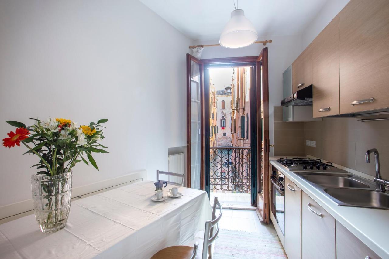 Ca Degli Angeli Apartment เวนิส ภายนอก รูปภาพ
